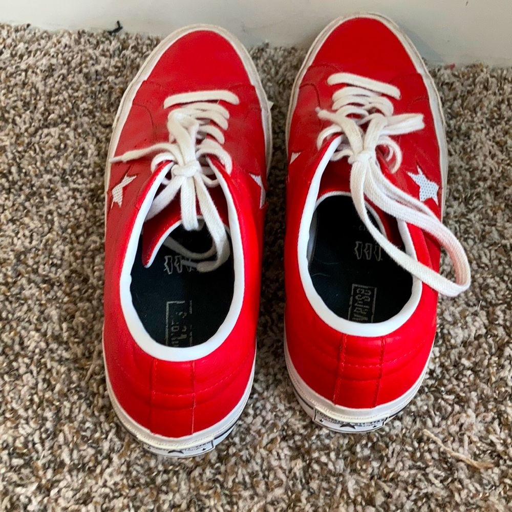 Converse One Star low tops